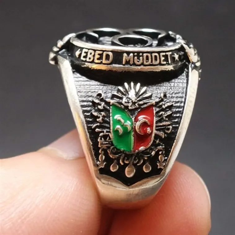 Devlet Ebed Müddet Yazılı Üç Hilalli Erkek Gümüş Yüzük Devlet Ebed Müddet Yazılı Üç Hilalli Erkek Gümüş Yüzük