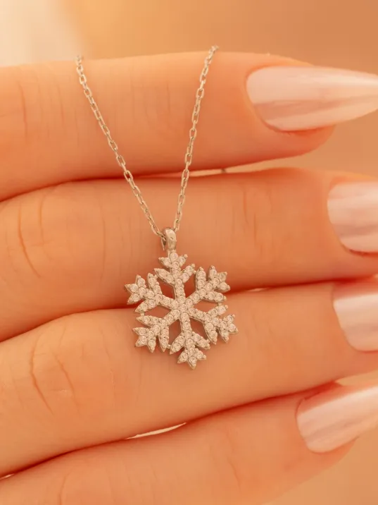 Kar Tanesi Bayan Gümüş Kolye