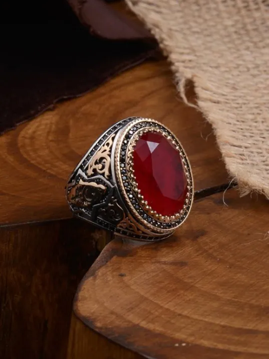 Kırmızı Zirkon Taşlı Yanı Selçuklu Arma ve Hilal Yıldız İşlemeli Erkek Gümüş Yüzük