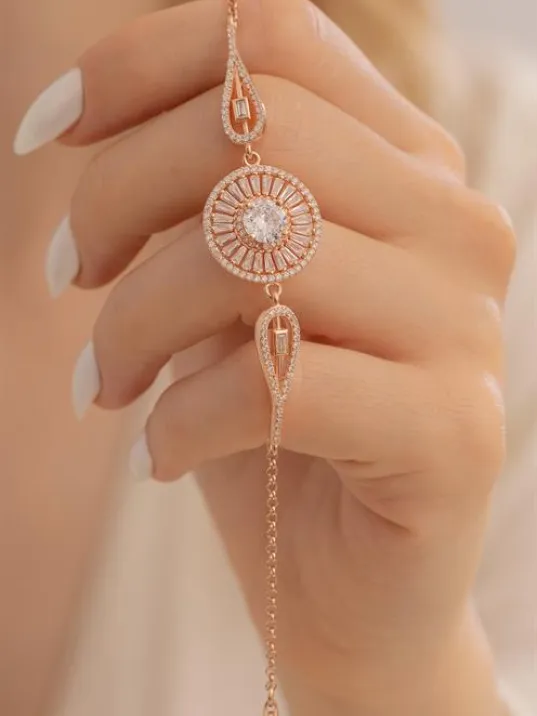 Kadın Bileklik- Gümüş Rose Renk Baget taşlı Kadın Bileklik Kadın Bileklik- Gümüş Rose Renk Baget taşlı Kadın Bileklik