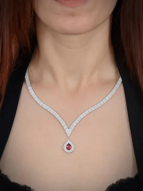 Arissa Bayan Yakut Taşlı Gümüş Su Yolu Set - Kolye, Bileklik, Küpe, Yüzük