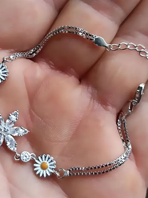 Papatyalı Nergis Çiçeği Zirkon Taşlı Bayan Gümüş Bileklik