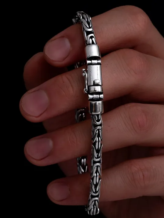 Erkek Gümüş Bileklik - 5.2 mm Özel Kilit Tasarımlı Yuvarlak Kesim Kral Model Gümüş Bileklik