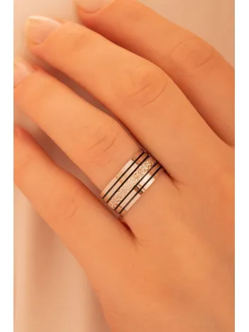 Kadın Gümüş Yüzük - 925 Ayar Karartmalı Şerit Desenli Gümüş Alyans Yüzük