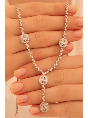 Kadın Gümüş Kolye - Nevrez Baget Taşlı Zirkon Süslemeli Kadın Kolye