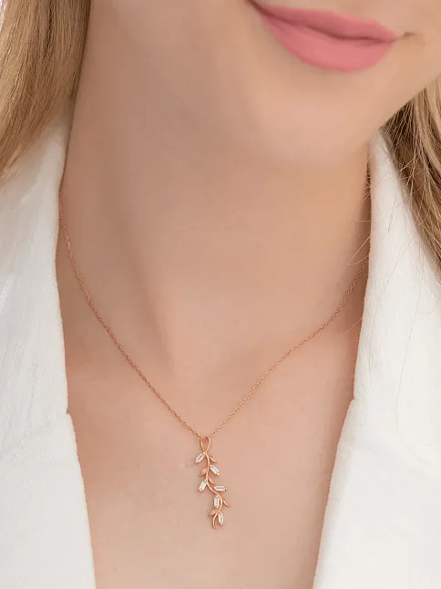 Baget Taşlı Yaprak Model Kadın Rose Gümüş Kolye Gklyprkmdl5-ros