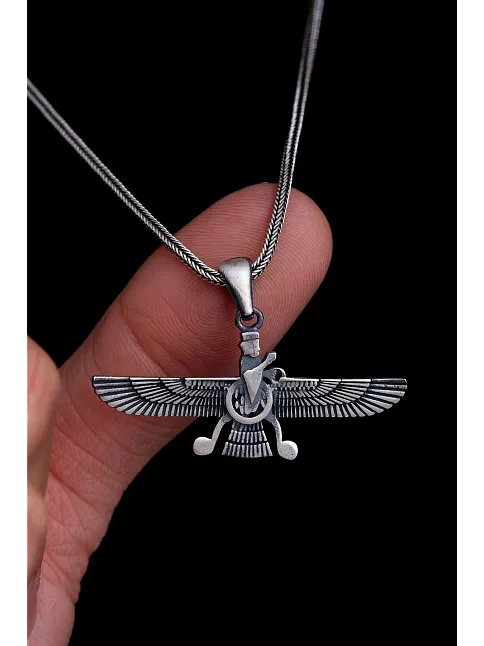 Erkek Gümüş Kolye - Ahura Mazda Figürlü Gümüş Erkek Kolye