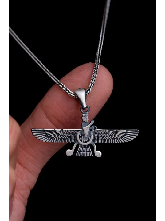 Erkek Gümüş Kolye - Ahura Mazda Figürlü Gümüş Erkek Kolye Erkek Gümüş Kolye - Ahura Mazda Figürlü Gümüş Erkek Kolye