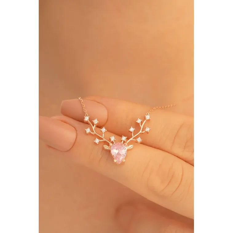 Kadın Gümüş Kolye - Zultanit Taşlı Geyik Kafası Motifli Rose Altın Kaplama Gümüş Kolye Kadın Gümüş Kolye - Zultanit Taşlı Geyik Kafası Motifli Rose Altın Kaplama Gümüş Kolye