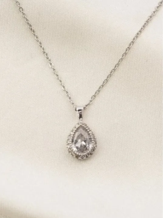 Gümüş Kolye - Damla Şeklinde Kadın Şık Kadın Kolye