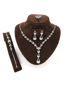 Damla Su Yolu Gümüş Bayan Set - Kolye, Bileklik, Küpe, Yüzük