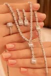 Kadın Gümüş Takı Seti - Ayfer Baget Taşlı Kare Model Kolye, Bileklik, Yüzük, Küpe Tam Set Kadın Gümüş Takı Seti - Ayfer Baget Taşlı Kare Model Kolye, Bileklik, Yüzük, Küpe Tam Set