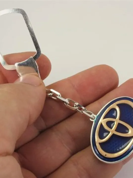 Gümüş Toyota Anahtarlık