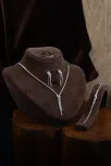 Nida Bayan Zirkon Taşlı Gümüş Su Yolu Set - Kolye, Bileklik, Küpe, Yüzük Nida Bayan Zirkon Taşlı Gümüş Su Yolu Set - Kolye, Bileklik, Küpe, Yüzük