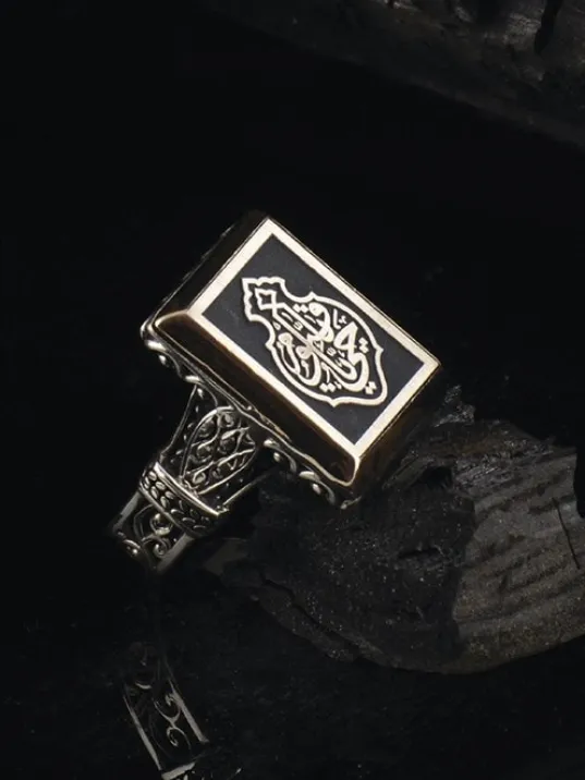 Kişiye Nasihat Olarak Ölüm Yeter Yazılı Kare Model Gümüş Erkek Yüzük GYZNASHTOLM-GMS Kişiye Nasihat Olarak Ölüm Yeter Yazılı Kare Model Gümüş Erkek Yüzük GYZNASHTOLM-GMS