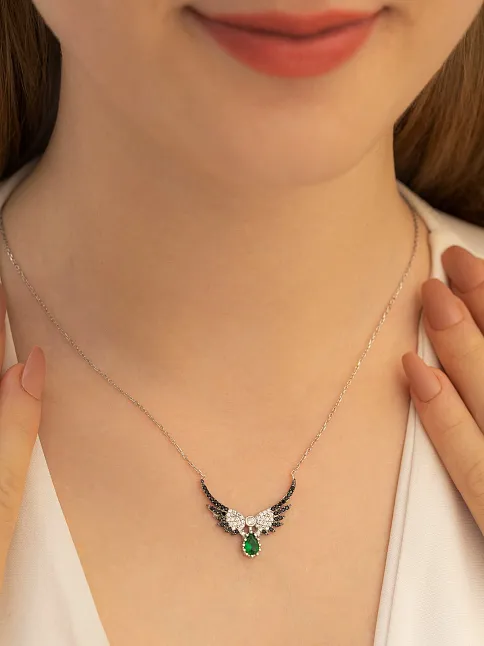 Kadın Gümüş Kolye - Zirkon Ve Zümrüt Taşlı Melek Kanadı Bayan Gümüş Kolye