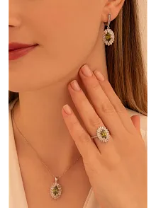 Kadın Gümüş Set - Mekik Model Zultanit Taşlı Baget Süslemeli Rodyumlu Kadın Set