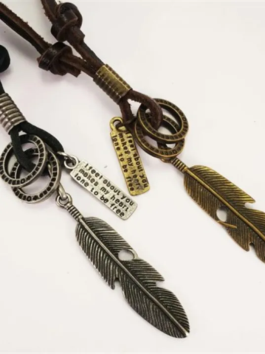 Kızılderili Tüy Erkek Deri Kolye Büyük Boy Kızılderili Tüy Erkek Deri Kolye Büyük Boy