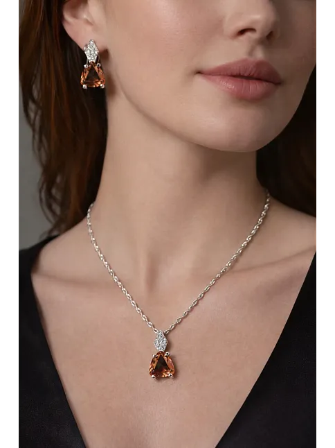 Kadın Gümüş Kolye Küpe Set - Üçgen Kesim Zultanit Taşlı Gümüş Set