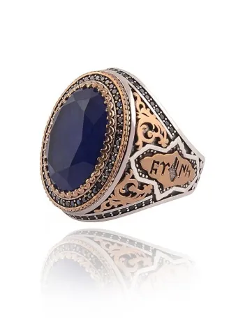 Mavi Zirkon Topaz Taşlı Yanı Göktürkçe Türk Yazılı Erkek Gümüş Yüzük Mavi Zirkon Topaz Taşlı Yanı Göktürkçe Türk Yazılı Erkek Gümüş Yüzük