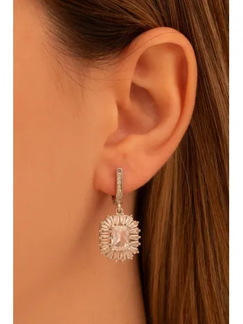 Kadın Gümüş Küpe - Kare Baget Taşlı Baget Süslemeli Rodyumlu Kadın Küpe