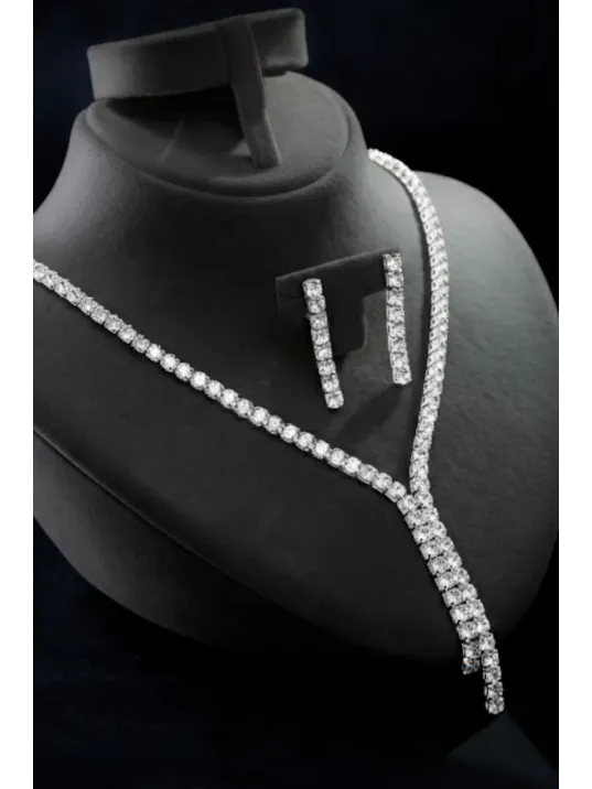 Kadın Bijuteri Kolye Küpe Set - Vera Model Baget ve Zirkon Taşlı Zarif Su Yolu Set Kadın Bijuteri Kolye Küpe Set - Vera Model Baget ve Zirkon Taşlı Zarif Su Yolu Set