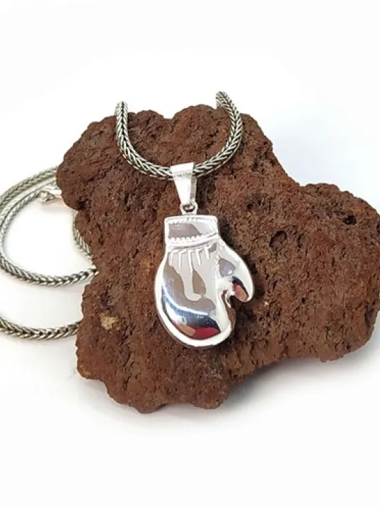 Büyük Boy Boks Eldiveni Gümüş Erkek Kolye Zincir Büyük Boy Boks Eldiveni Gümüş Erkek Kolye Zincir