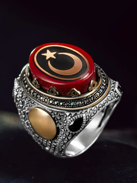 Erkek Gümüş Yüzük - Harf Yazılabilir Kehribar Taşı Ay Yıldız İşlemeli Erkek Yüzük