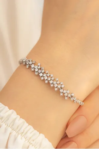 Kadın Gümüş Bileklik - 925 Ayar Zirkon Taşlı Alisa Model Gümüş Kadın Bileklik