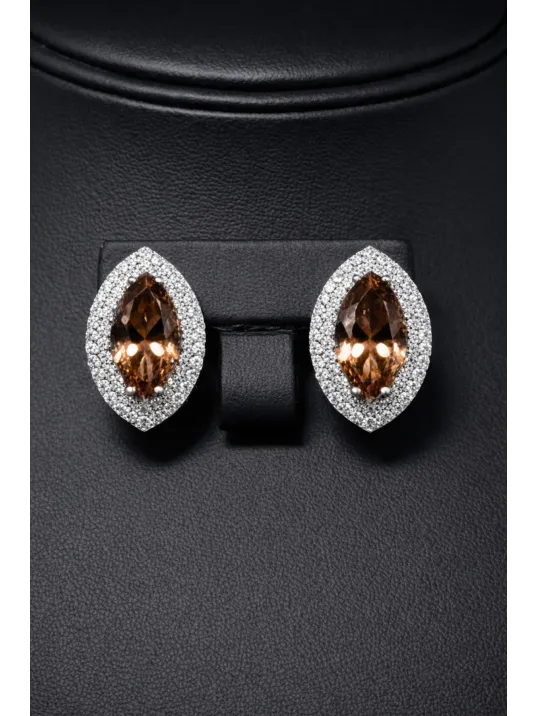 Kadın Gümüş Küpe - 925 Ayar Gümüş Mekik Model Zultanit Taşlı Küpe