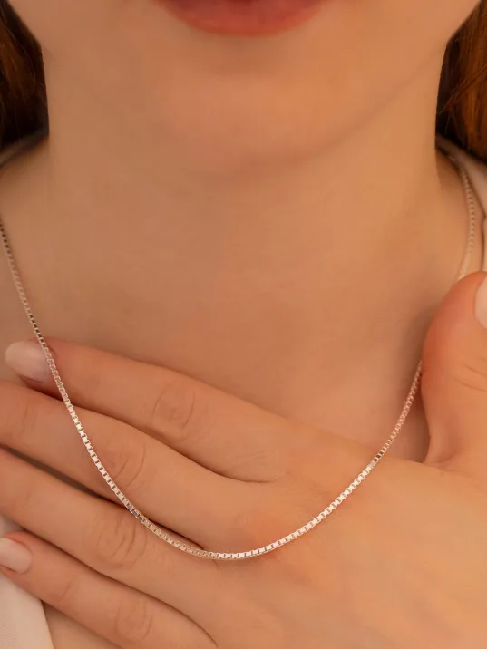 Kadın Gümüş Kolye - 925 Ayar 1.5 mm Küp Zincir Gümüş Kolye Kadın Gümüş Kolye - 925 Ayar 1.5 mm Küp Zincir Gümüş Kolye