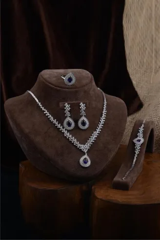 Çise Bayan Safir Taşlı Gümüş Su Yolu Set - Kolye, Bileklik, Küpe, Yüzük
