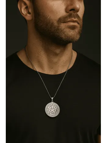 Erkek Kadın Aşk Tılsımı Ve Maton Tetragram İşlemeli Yassı Snake Zincir Çelik Kolye Erkek Kadın Aşk Tılsımı Ve Maton Tetragram İşlemeli Yassı Snake Zincir Çelik Kolye