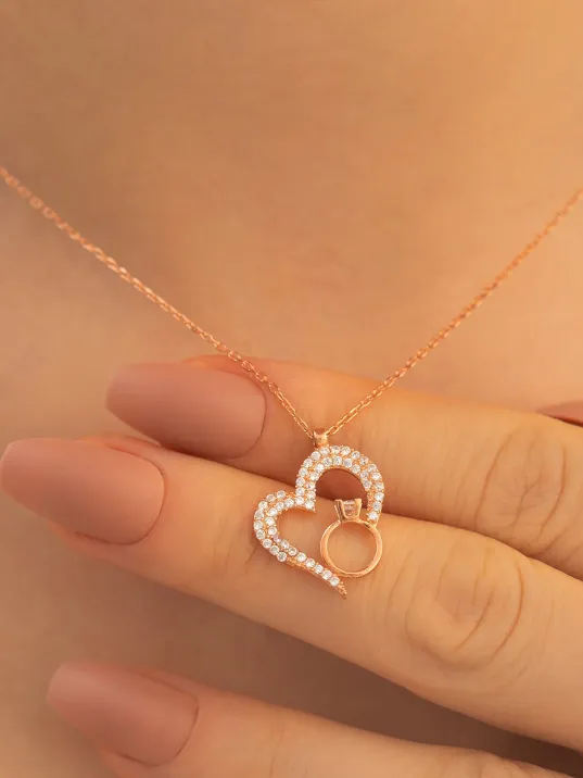 Kadın Gümüş Kolye - Zirkon Taşlı Rose Renk Tektaşlı Kalp Kadın Gümüş Kolye Kadın Gümüş Kolye - Zirkon Taşlı Rose Renk Tektaşlı Kalp Kadın Gümüş Kolye