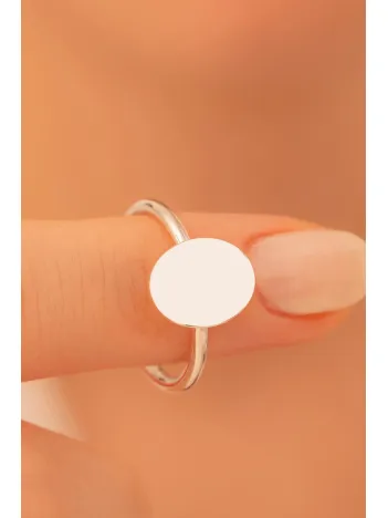 Kadın Gümüş Yüzük - El İşçiliği Gümüş Elips Motifli İnce Kadın Yüzük