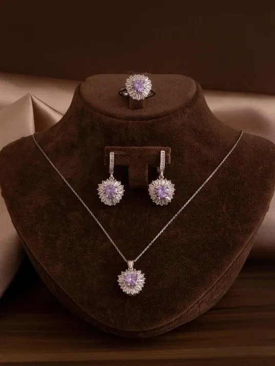 Kadın Gümüş Set - Kalp Model Ametist Taşlı Baget Süslemeli Rodyumlu Kadın Set Kadın Gümüş Set - Kalp Model Ametist Taşlı Baget Süslemeli Rodyumlu Kadın Set