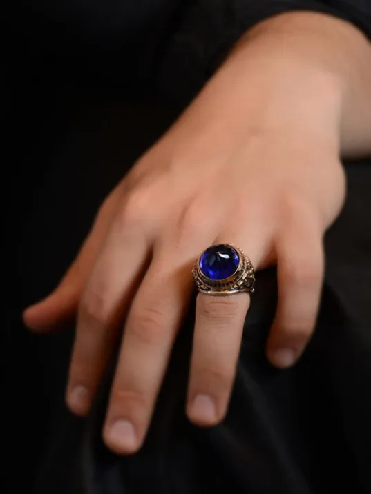 Sivri Aquamarin Taşlı Yanı Bayrak Motifli Türk Yazılı Erkek Gümüş Yüzük