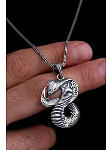 Erkek Gümüş Kolye - Kobra Yılanı Figürlü Gümüş Model 2 Erkek Kolye