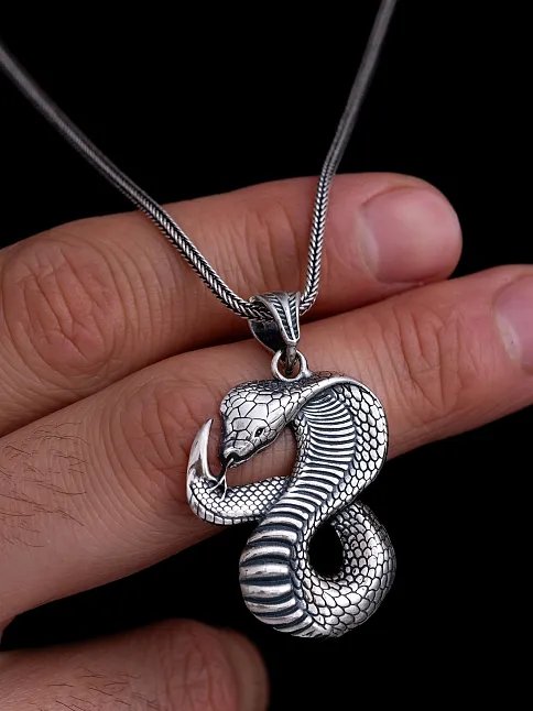 Erkek Gümüş Kolye - Kobra Yılanı Figürlü Gümüş Model 2 Erkek Kolye