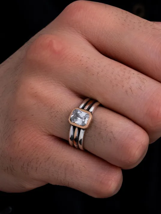 Erkek Gümüş Yüzük - Beyaz Zirkon Taşlı İnce Kibar Erkek Yüzüğü Erkek Gümüş Yüzük - Beyaz Zirkon Taşlı İnce Kibar Erkek Yüzüğü