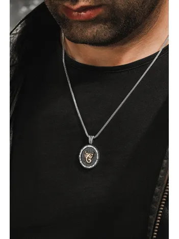 Erkek Gümüş Kolye - Siyah Oval Model Akrep Motifli Erkek Kolye