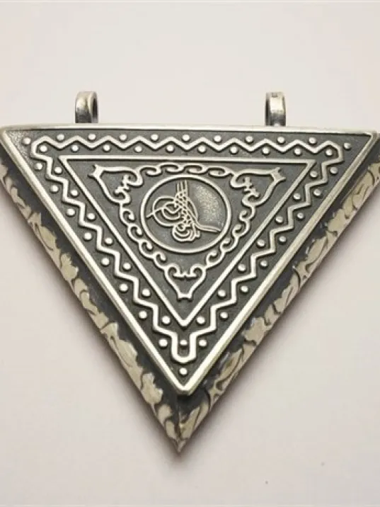 Tuğralı Otantik Figürlü Erkek Gümüş Cevşen Muska Kolye Haznesi Büyük Boy