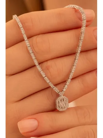 Kadın Gümüş Kolye - Ferahnaz Baget Taşlı Zirkon Süslemeli Kadın Kolye