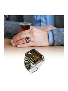 Erkek Gümüş Yüzük - Baget Kesim Zultanit Taşlı Yanları Gotik Süslemeli 925 Ayar Gümüş Erkek Yüzük