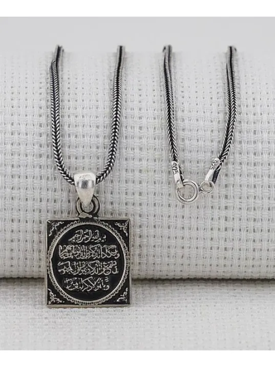 Erkek Gümüş Kolye - Nazar Duası İşlemeli Kare Model Erkek Kolye