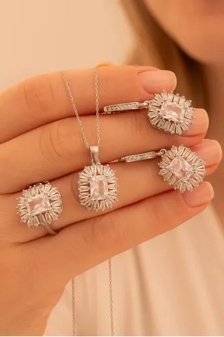 Kadın Gümüş Set - Kare Baget Taşlı Baget Süslemeli Rodyumlu Kadın Set
