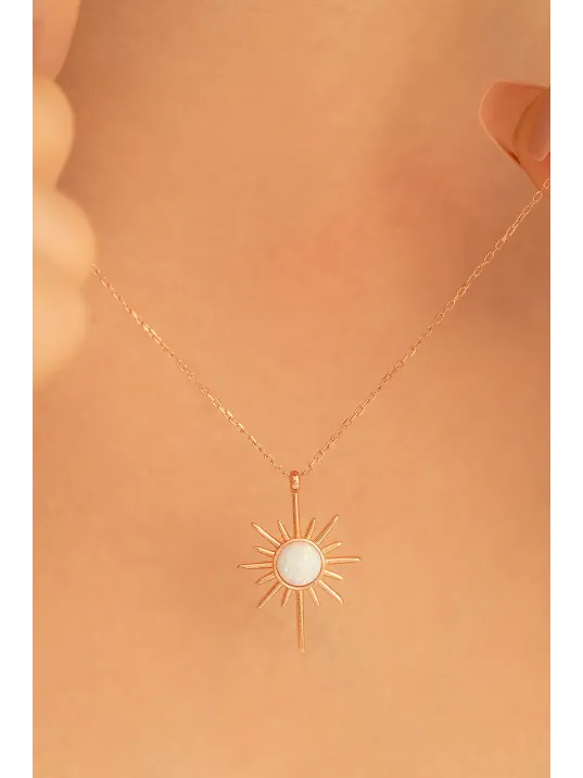 Kadın Gümüş Kolye - Rose Altın Kaplama Beyaz Opal Taşlı Kutup Yıldızı Gümüş Kolye Kadın Gümüş Kolye - Rose Altın Kaplama Beyaz Opal Taşlı Kutup Yıldızı Gümüş Kolye