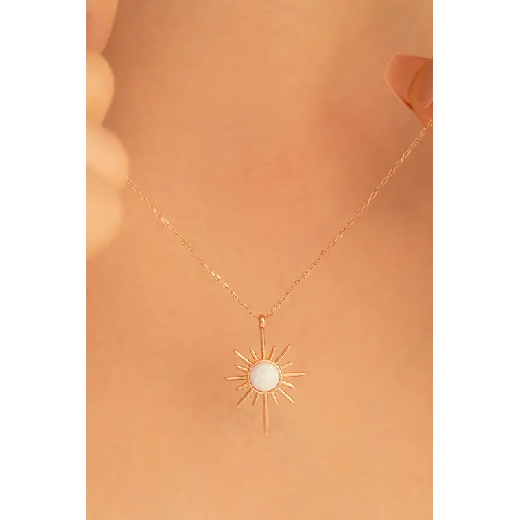 Kadın Gümüş Kolye - Rose Altın Kaplama Beyaz Opal Taşlı Kutup Yıldızı Gümüş Kolye Kadın Gümüş Kolye - Rose Altın Kaplama Beyaz Opal Taşlı Kutup Yıldızı Gümüş Kolye