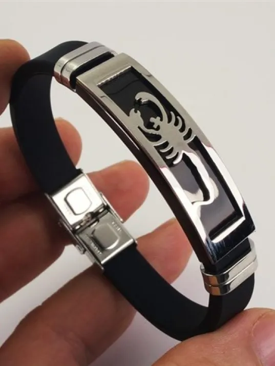 Siyah Beyaz Akrep Figürlü Kauçuk Çelik Erkek Bileklik Siyah Beyaz Akrep Figürlü Kauçuk Çelik Erkek Bileklik