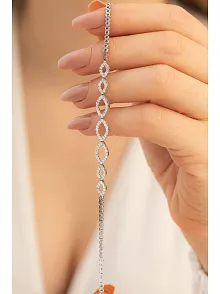 Kadın Gümüş Bileklik - 925 Ayar Zirkon Taşlı Mekik Model Gümüş Kadın Bileklik